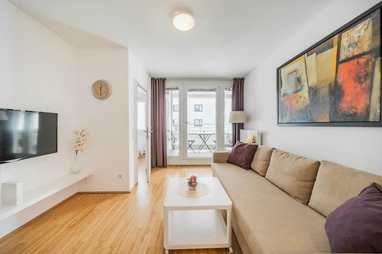 Apart Sky Residence Hauptbahnhof With Balcony Vienna Apartment